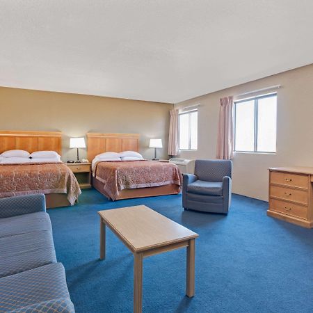 Super 8 by Wyndham Spokane/West Airway Heights Eksteriør billede