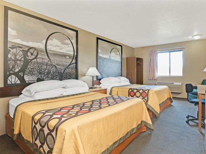 Super 8 by Wyndham Spokane/West Airway Heights Eksteriør billede