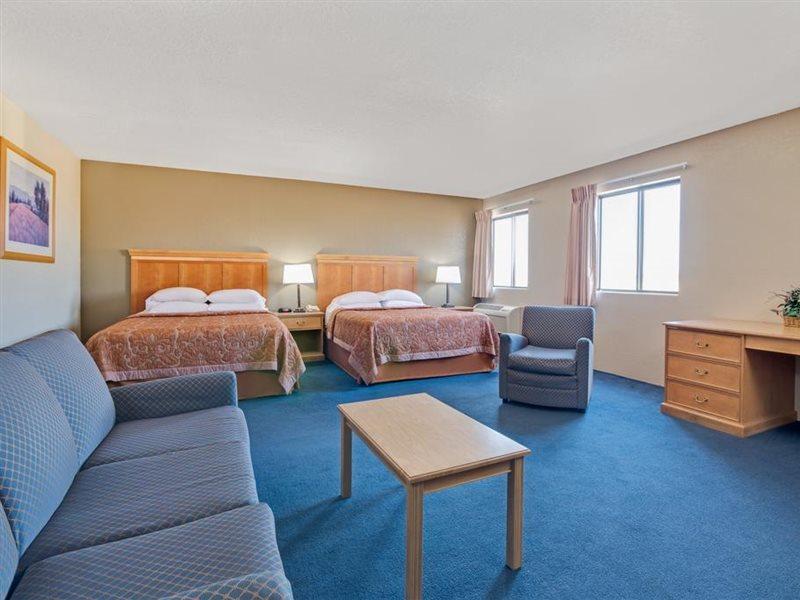 Super 8 by Wyndham Spokane/West Airway Heights Eksteriør billede