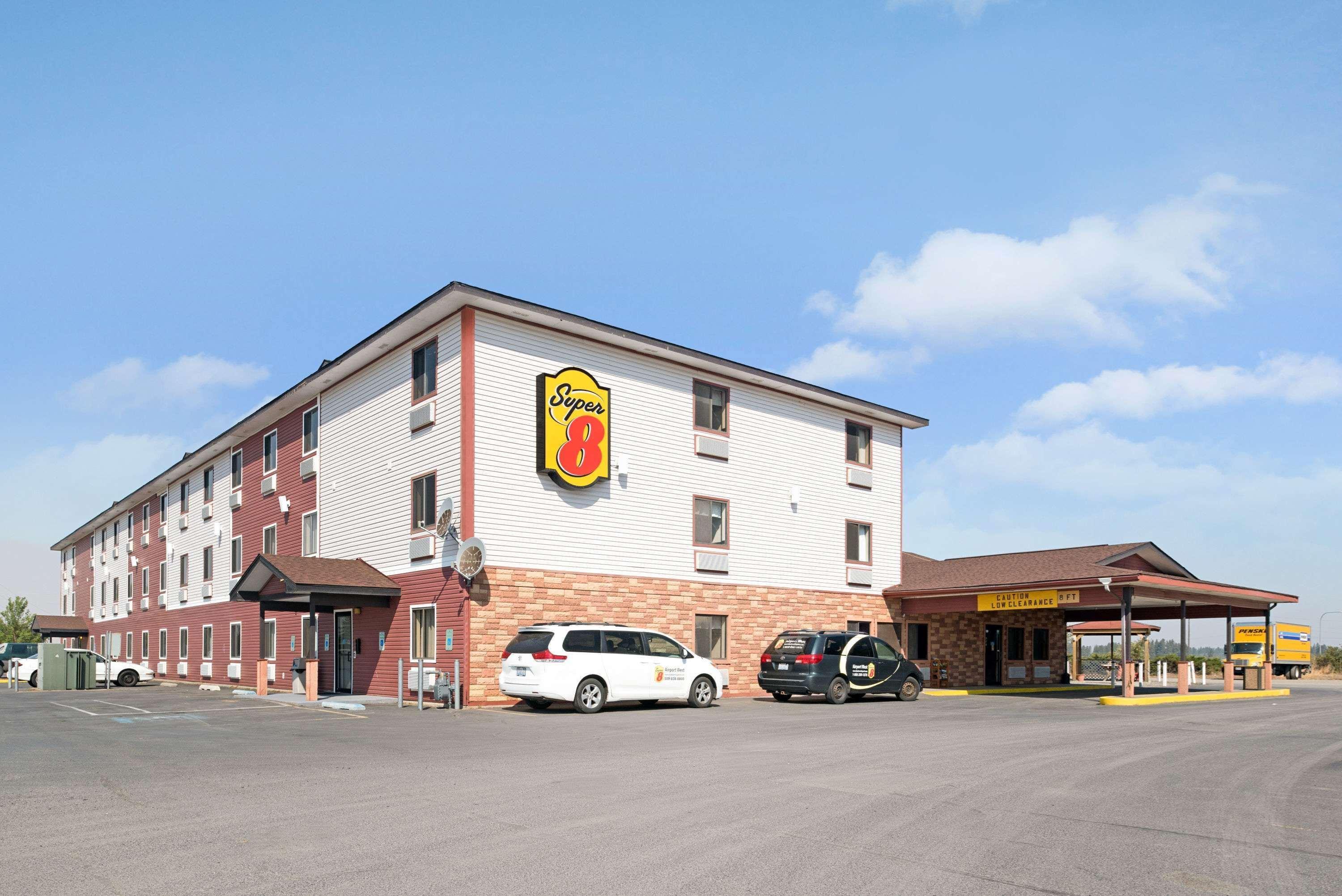 Super 8 by Wyndham Spokane/West Airway Heights Eksteriør billede